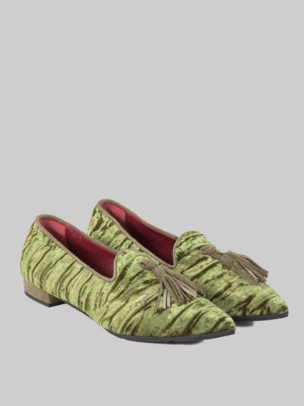 BALLERINE IN VELOUR VERDE CON NAPPINE