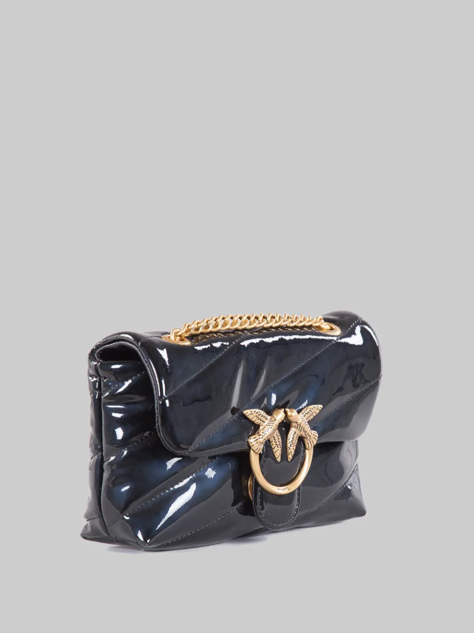 Borsa love puff baby vernice