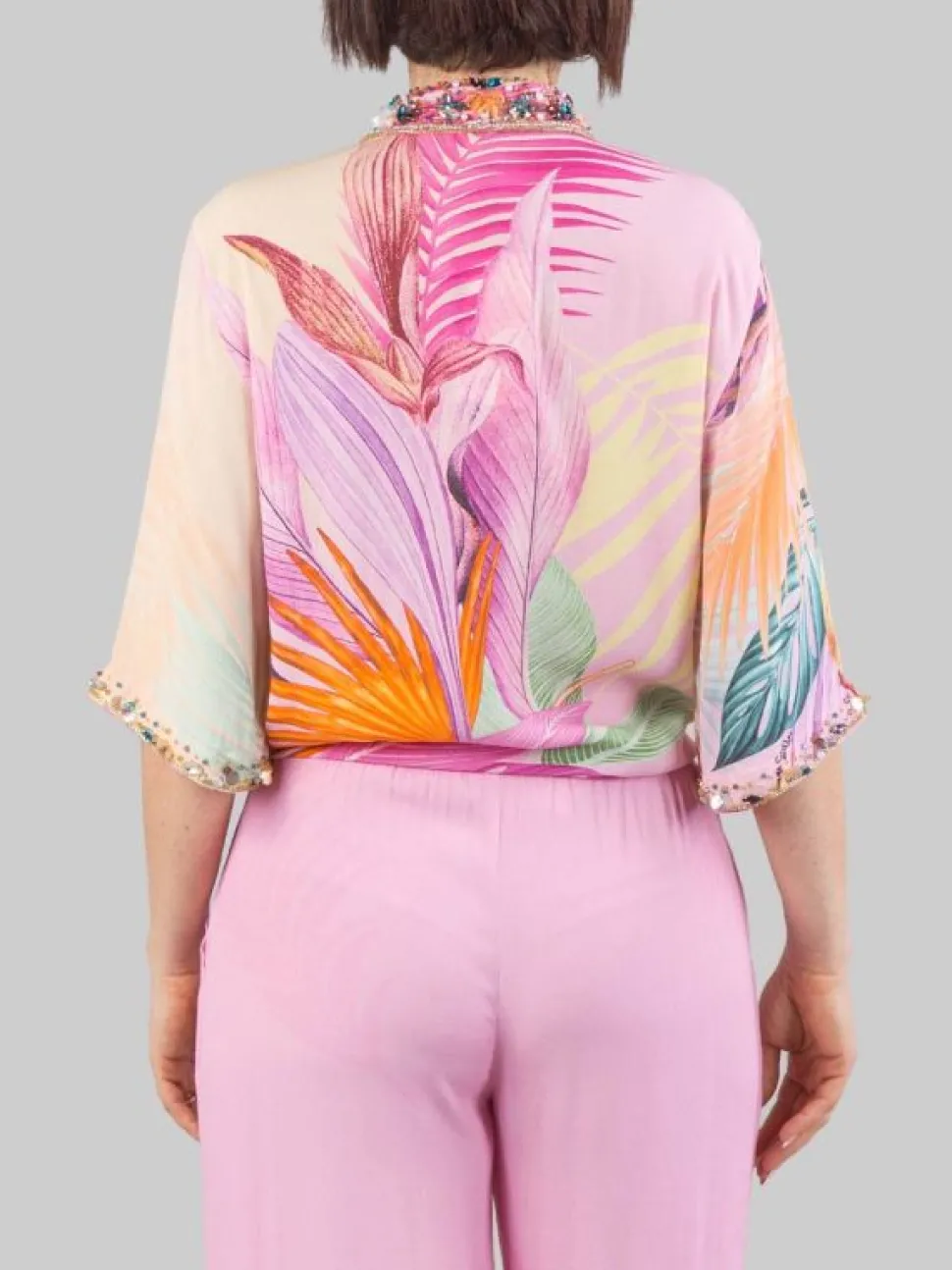 CAMICIA A FANTASIA IN MISTO SETA DECORATA CON PERLINE, STRASS E CRISTALLI COLORATI