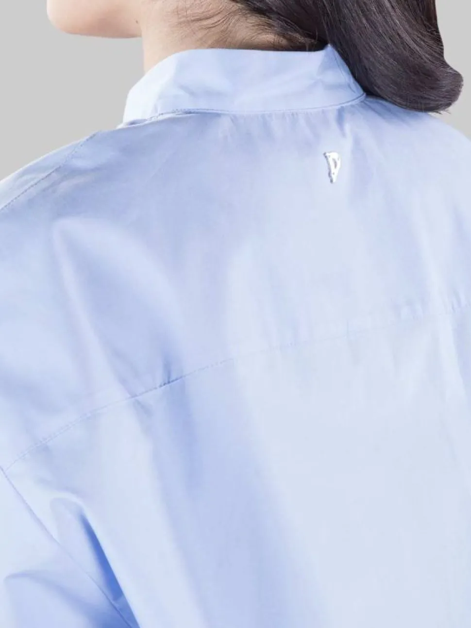 CAMICIA CORTA CELESTE CON COLLETTO ALLA COREANA MODELLO BOXY