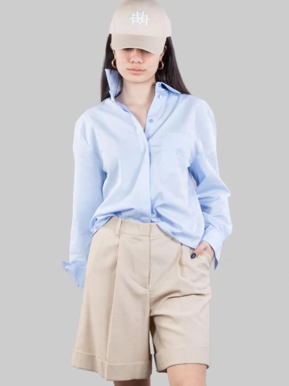 CAMICIA OVERSIZE IN POPELINE DI COTONE CELESTE CON TASCHINO