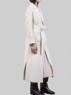 CAPPOTTO A VESTAGLIA CON INSERTI IN MAGLIA INTRECCIATA E CINTURA IN VITA