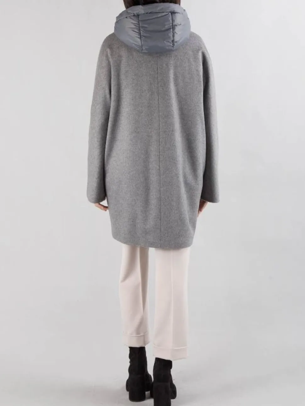 CAPPOTTO OVERSIZE IN PANNO GRIGIO CON IMBOTTITURA PARZIALE E CAPPUCCIO