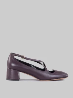 Décolleté two for love