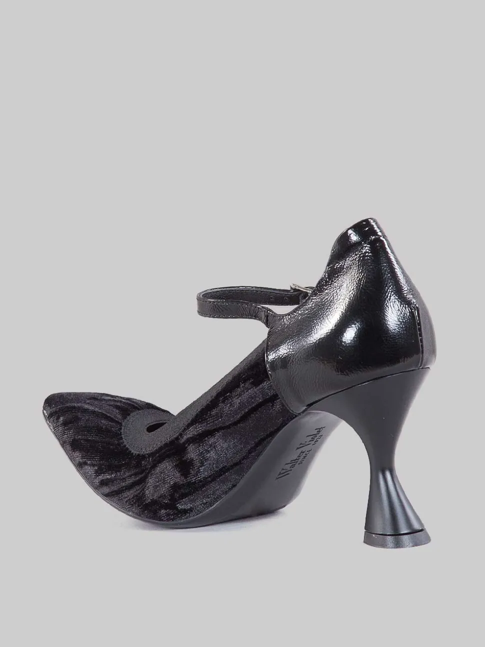 Décolleté velvet