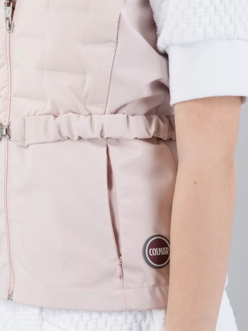 GILET CORTO TESSUTO STRETCH CON CINTURA