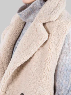 Gilet lungo in ecopelliccia
