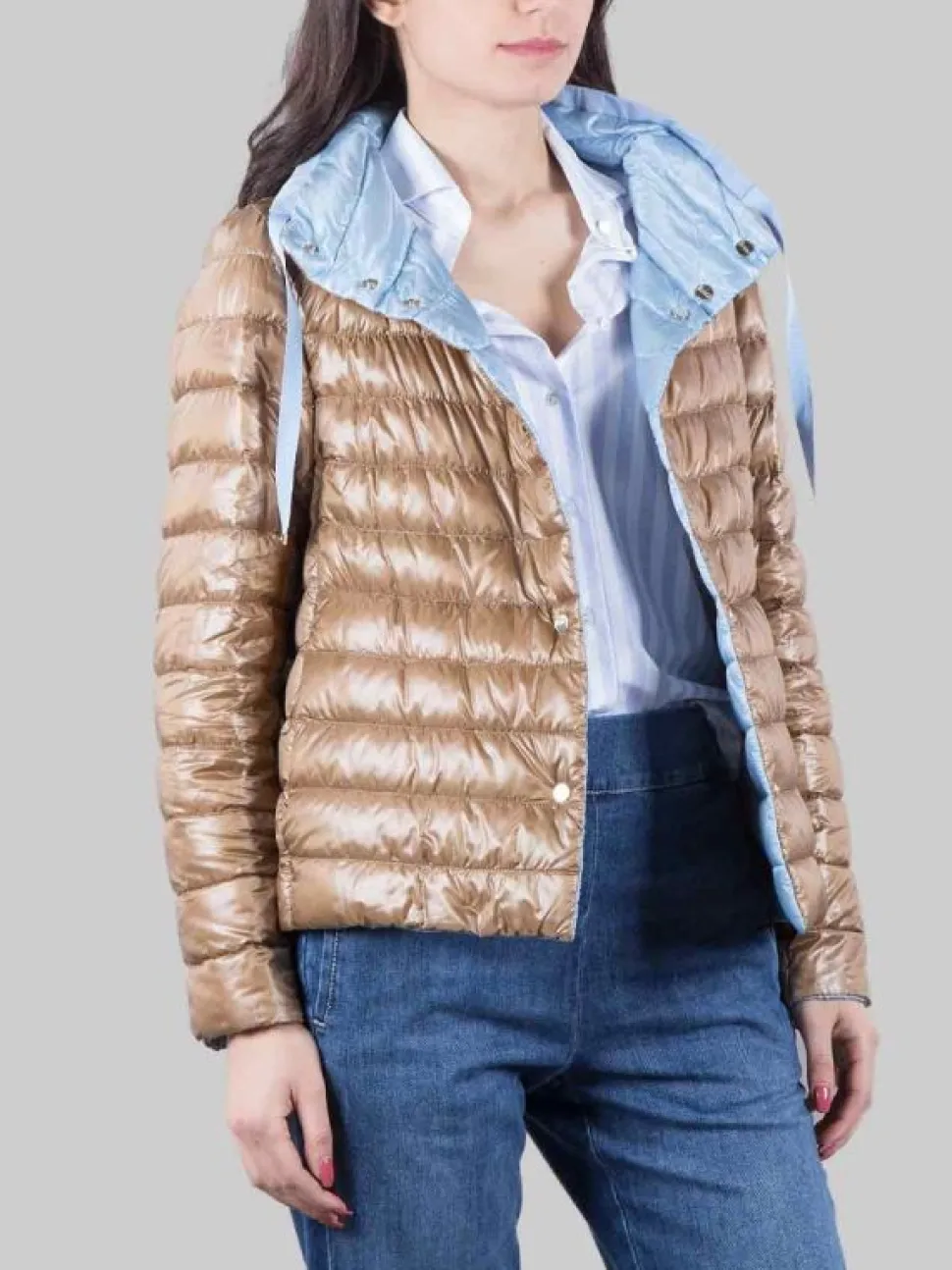 GIUBBETTO REVERSIBILE IN NYLON CELESTE E CARAMELLO ULTRALEGGERO