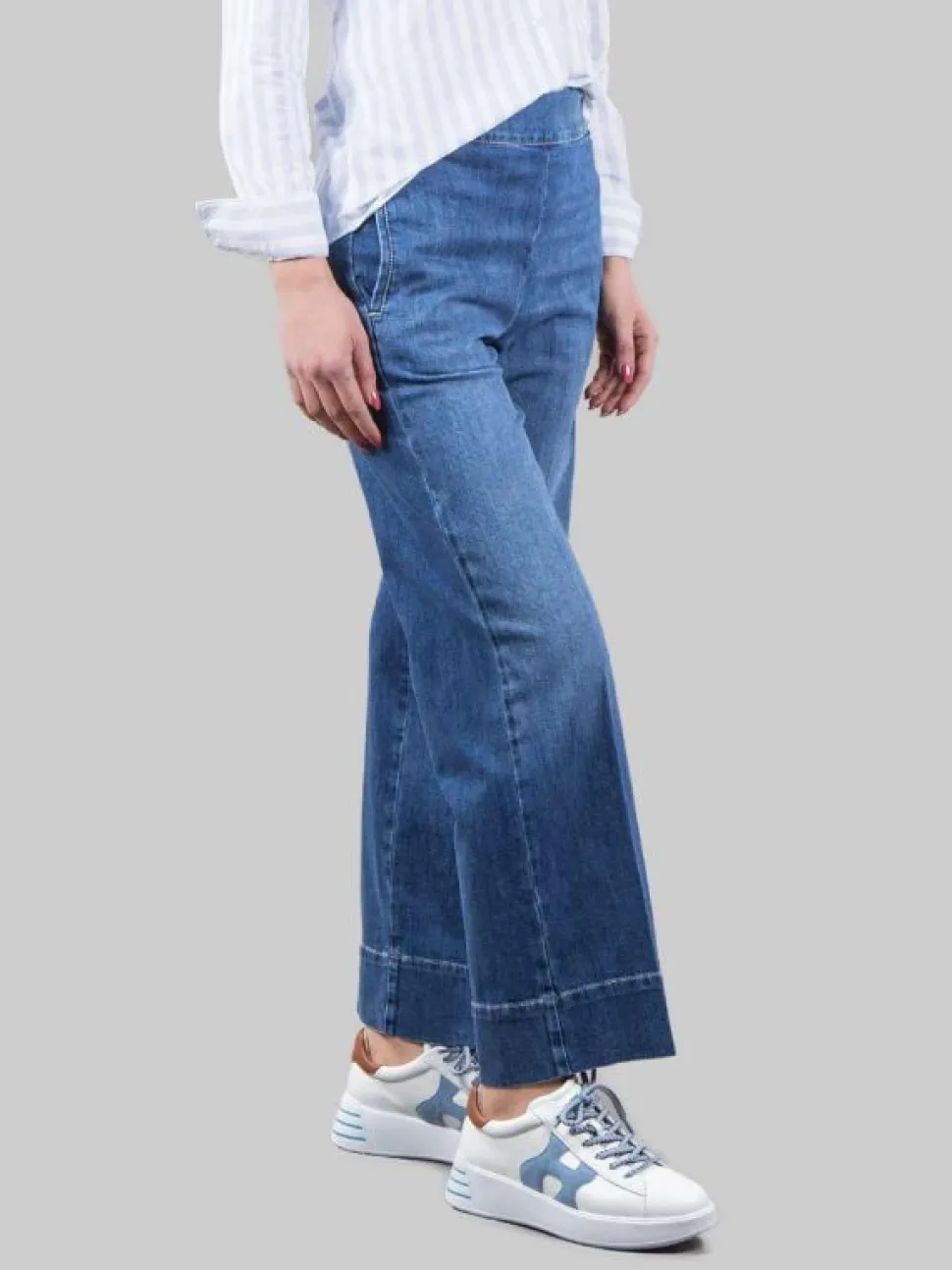 JEANS RELAXED IN COTONE ELASTICIZZATO CON ELASTICO IN VITA