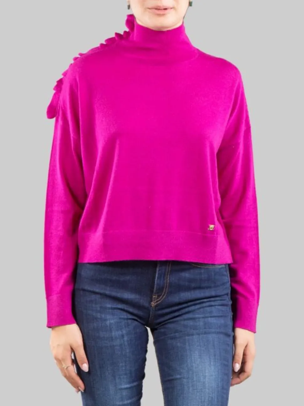 MAGLIA DOLCEVITA VIOLA IN LANA CON RUCHE DECORATIVA SULLA SPALLA