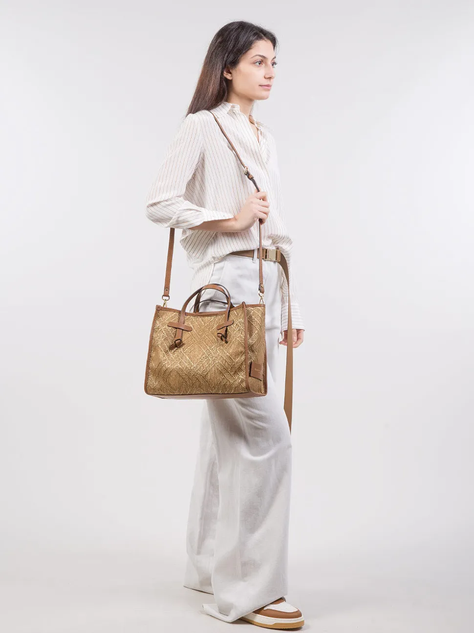 Marcella 32