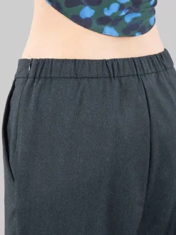 Pantaloni a trombetta