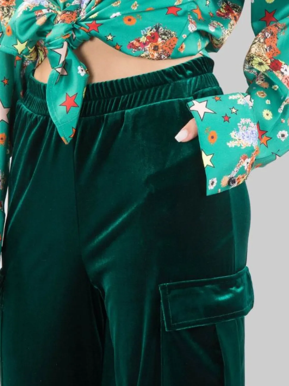 PANTALONI CARGO IN VELLUTO VERDE BOSCO CON ELASTICO IN VITA
