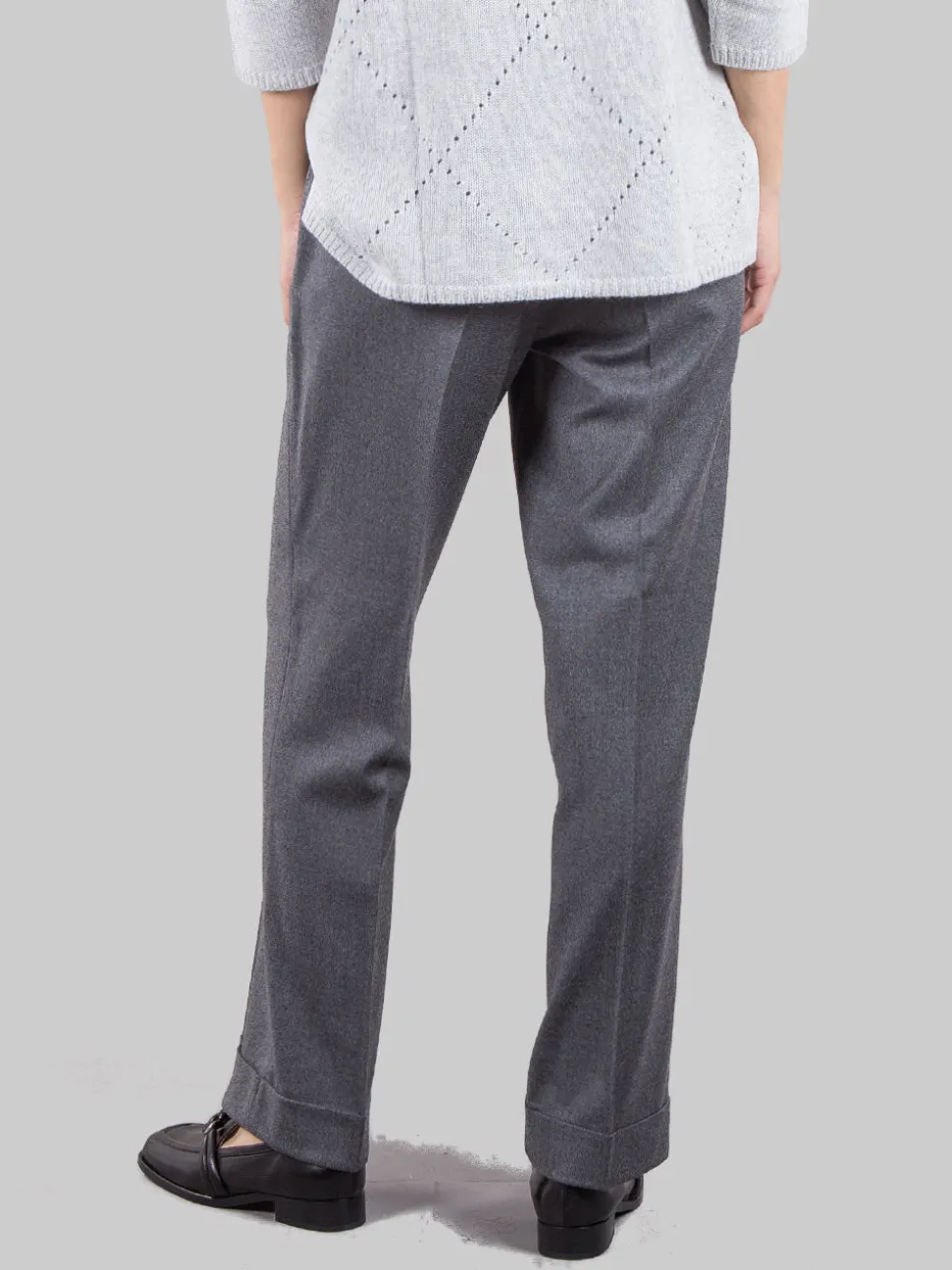 Pantaloni con risvolti