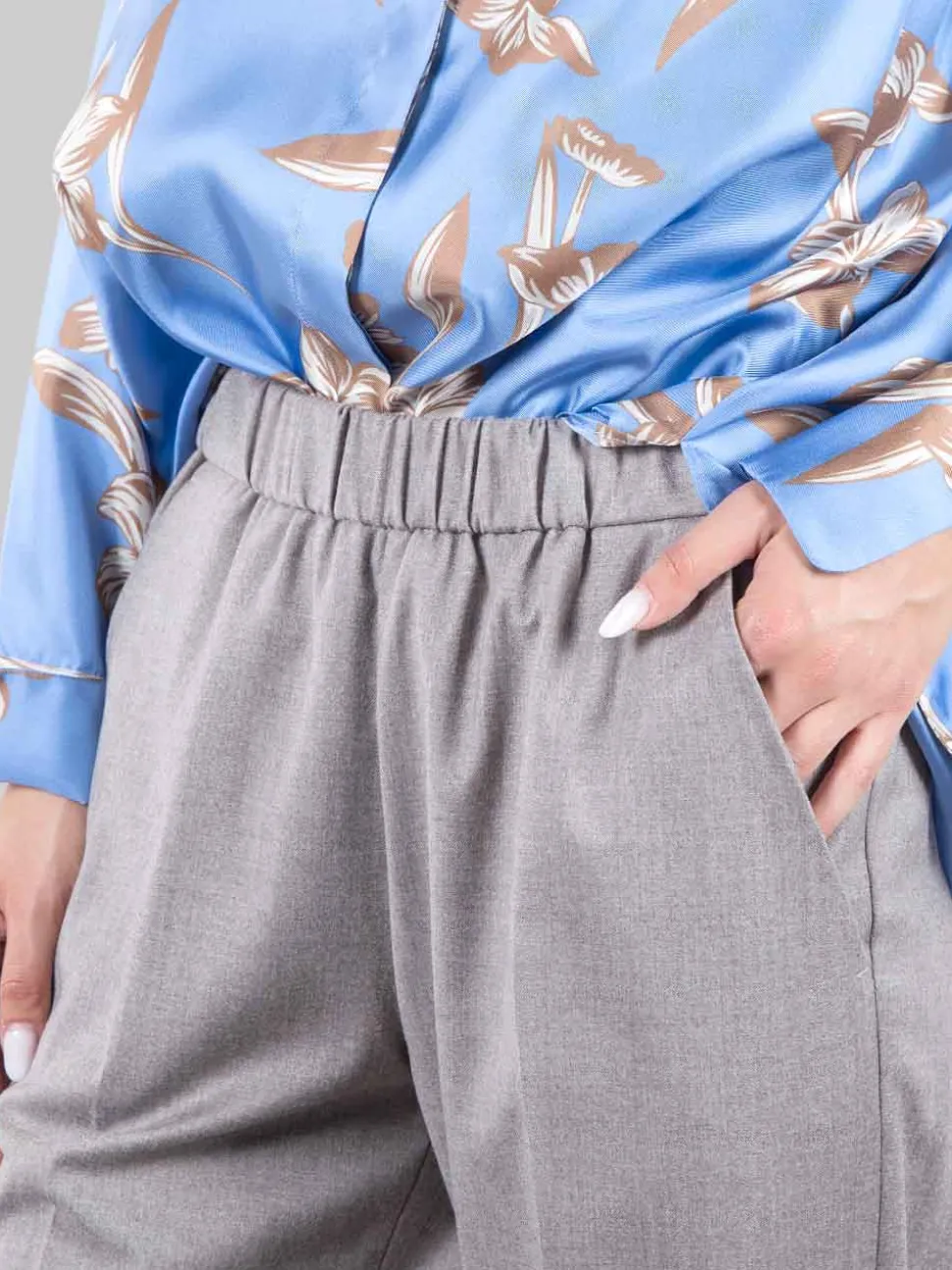 Pantaloni con risvolti