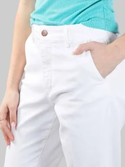 PANTALONI IN DENIM BIANCO MODELLO CHINO RELAXED