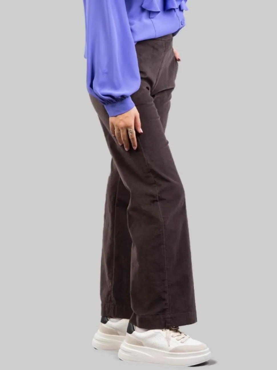 PANTALONI RELAXED CHINO A VITA ALTA MARRONE CAFFÈ IN VELLUTO ELASTICIZZATO