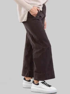 PANTALONI RELAXED MARRONE CAFFÈ A COSTINE CON ELASTICO IN VITA