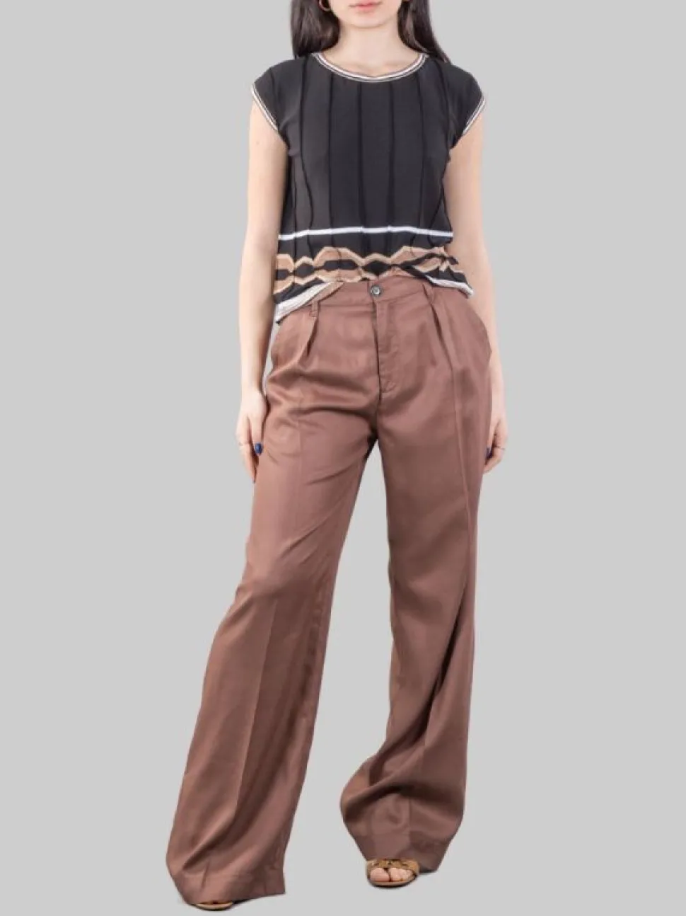 PANTALONI WIDE LEG A VITA ALTA MARRONI IN MORBIDO LYOCELL CON PINCES