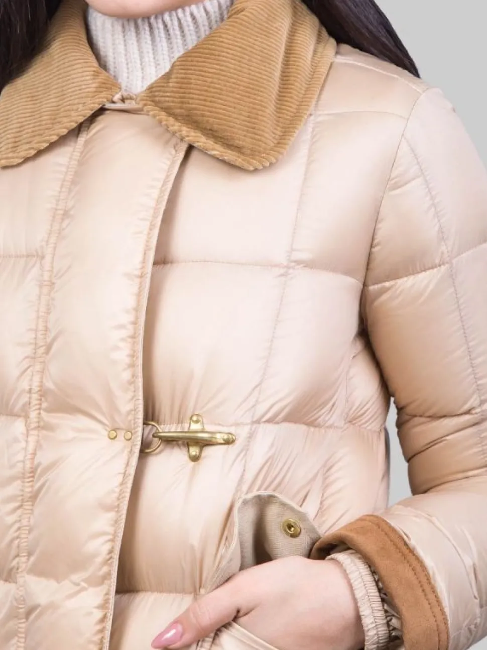 PIUMINO CORTO ARCHIVE BEIGE 3 GANCI