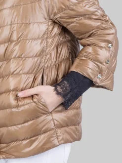 PIUMINO CORTO CAMMELLO MODELLO CAPPA IN NYLON ULTRALEGGERO