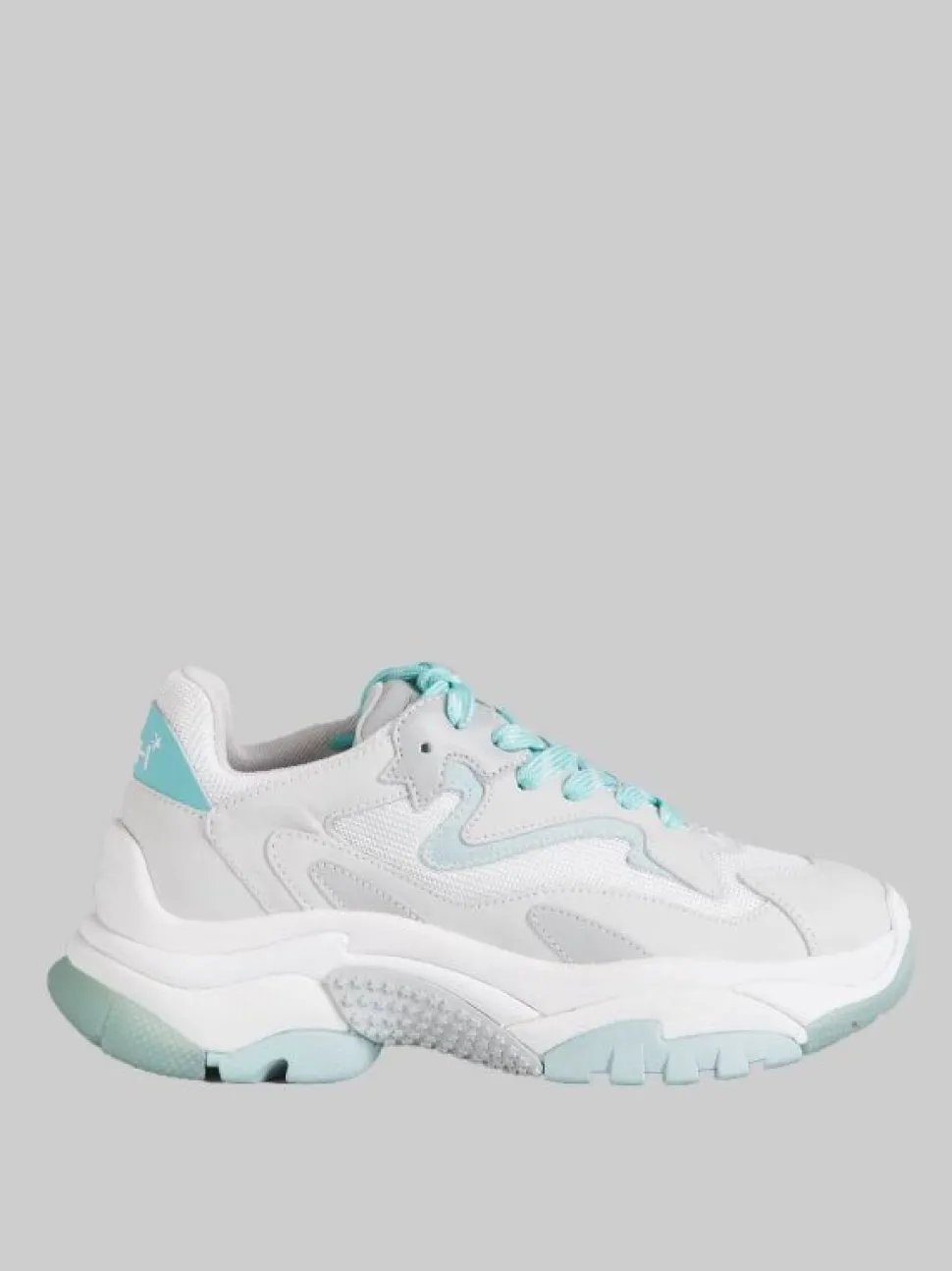 SNEAKER ADDICT IN PELLE E TELA TECNICA BIANCHE E CELESTE ACQUA