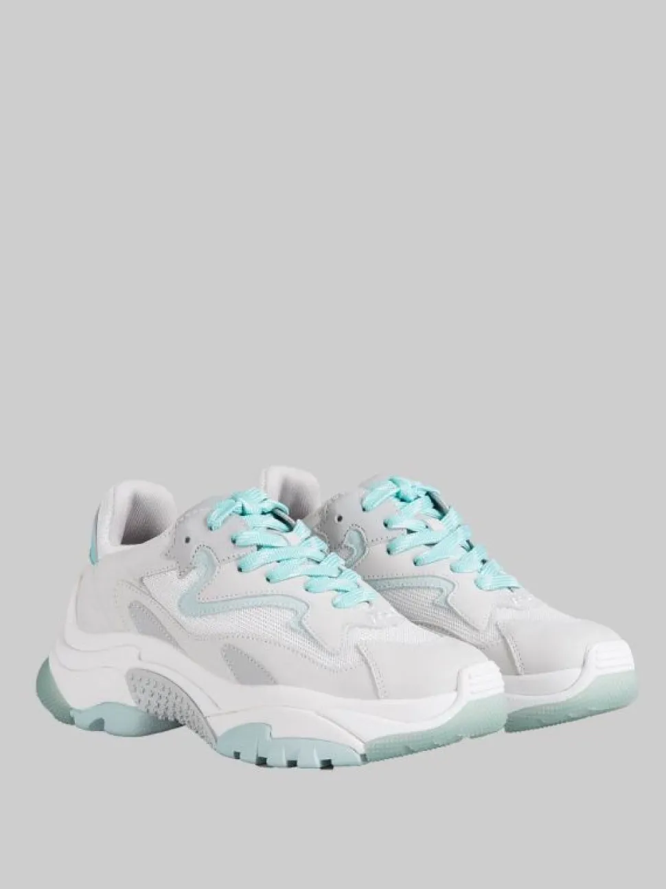 SNEAKER ADDICT IN PELLE E TELA TECNICA BIANCHE E CELESTE ACQUA