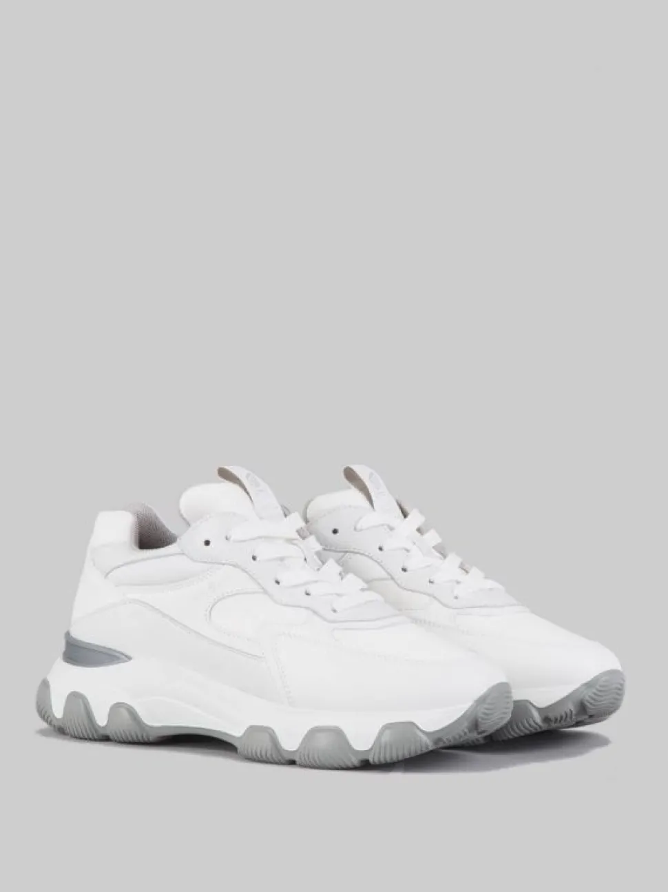 SNEAKER HYPERACTIVE BIANCA IN PELLE, TELA E DETTAGLIO IN PELLE LUCIDA