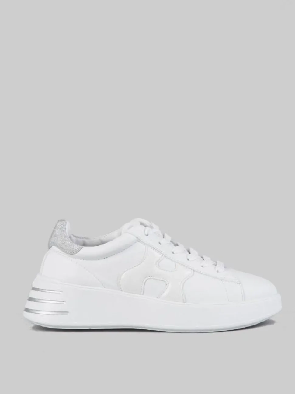 SNEAKER REBEL
