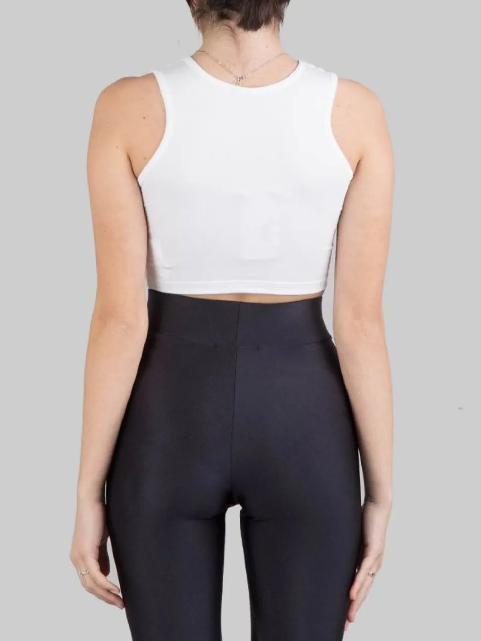 TOP CORTO BIANCO SENZA MANICHE CON SCOLLATURA A V