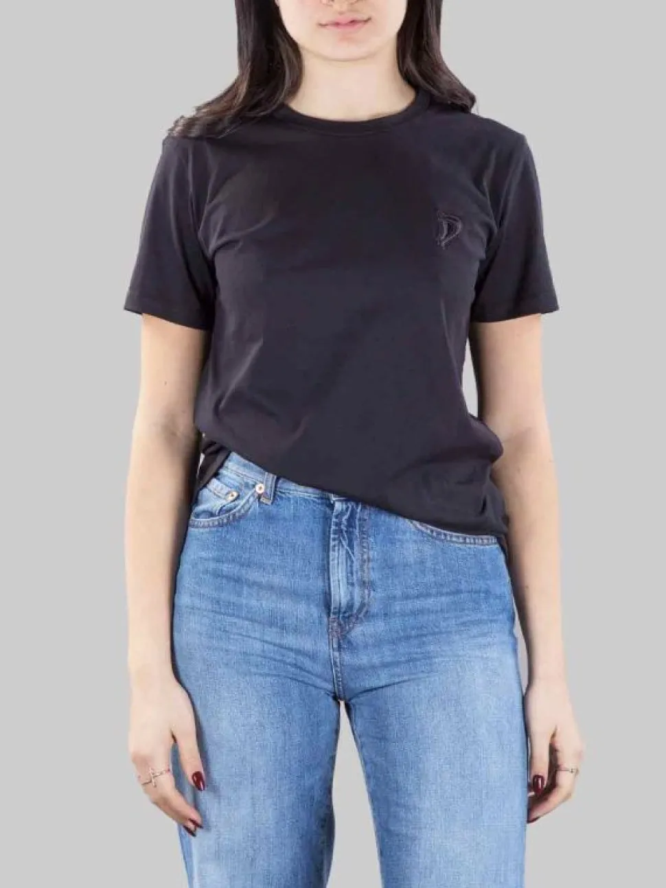 T-SHIRT NERA GIROCOLLO CON LOGO RICAMATO
